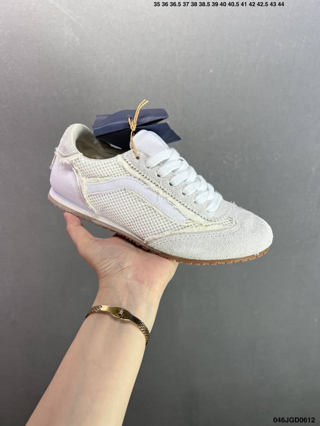Vans Classics Knu Skool 苏格兰格纹拼接 厚鞋舌面包鞋 Vans联名超火的土豆鞋，复古经典，鞋头放大、包边上移加厚、鞋舌加厚。Vans C
