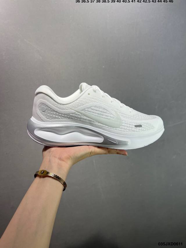公司级Nike耐克 Journey Run 夏季新品男子款公路透气缓震跑步鞋 货号:Fj7765-104 尺码:36 36.5 37.5 38 38.5 39