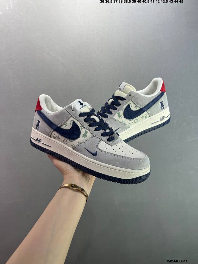 Nike Air Force 7 Low 定制空军 #原楦头原纸板 打造纯正空军版型 #专注外贸渠道 全掌内置蜂窝气垫 #原盒配件 原厂中底钢印、拉帮完美 货号