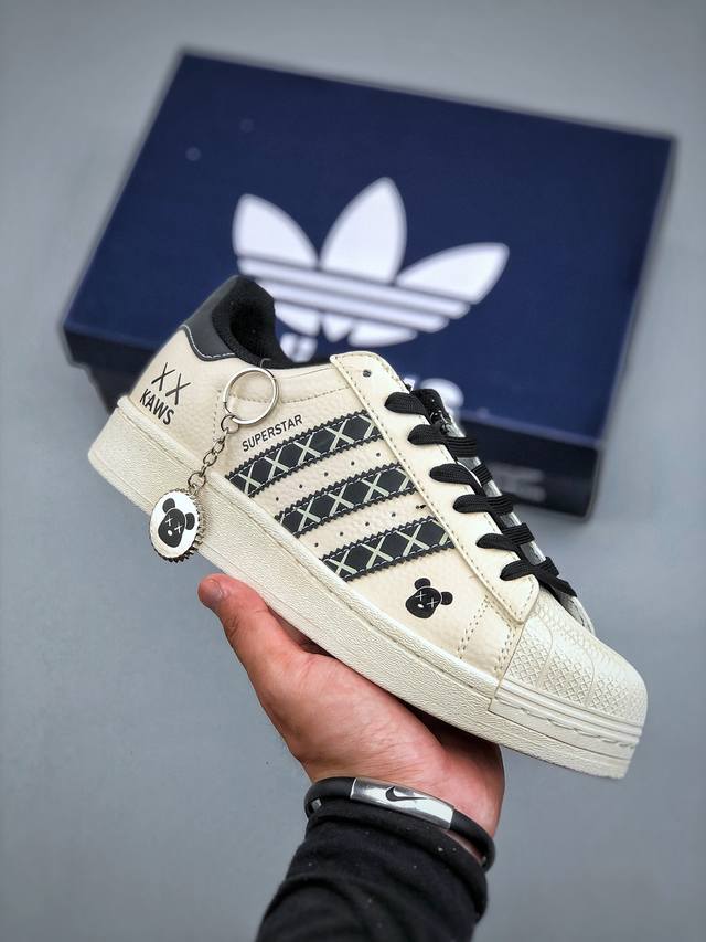 C版 Adidas Originals Superstar 联名款 经典贝壳头官网同步 实拍首发渠道正品订单 诠释市场最高工艺水平区别市面普通真标版本，进出专柜