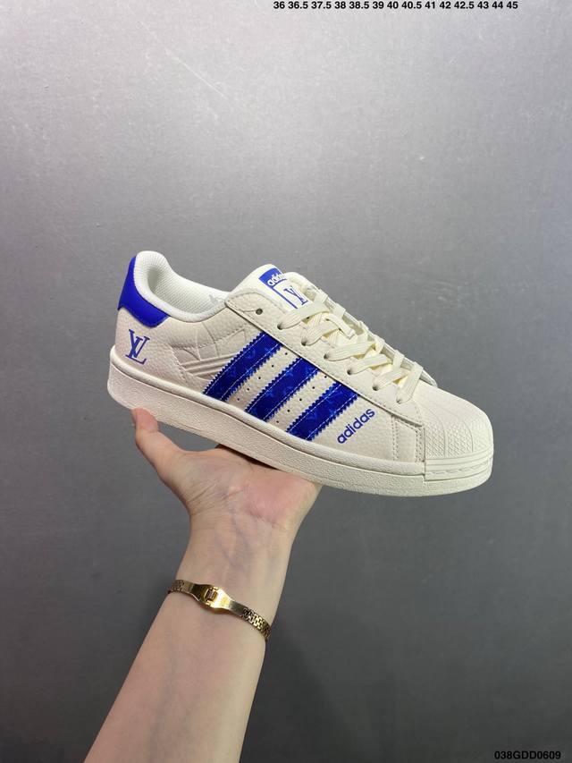 核心私 公司级Adidas Originals Gazelle Indoor 三叶草休闲防滑耐磨低帮板鞋 纯原版本 鞋头出色设计 塑就出众贴合感 稳固的后跟贴合