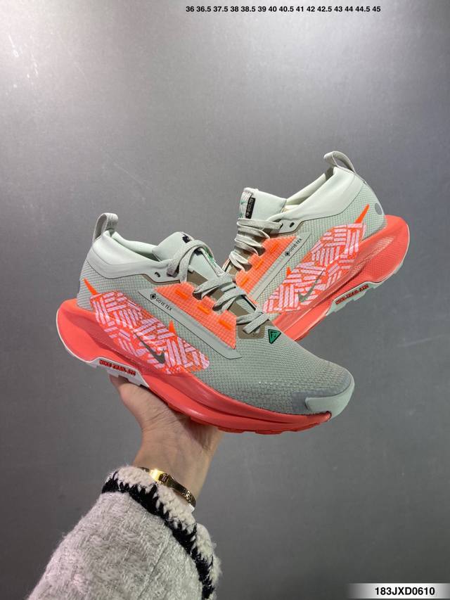 公司级Nike Reactx Pegasus Trail 5 Next Nature 越野跑步鞋 登月兼顾迅疾外观和稳固脚感 后跟覆面和中足动态支撑巧妙融合 缔