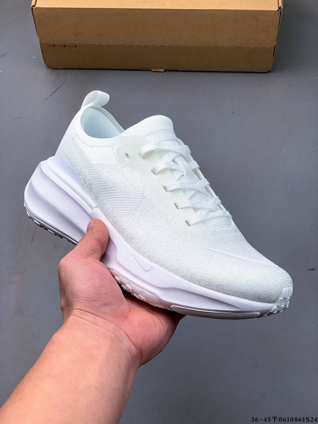 集图 Nike Zoomx Invincible Run Fk 3机能风格 跑步鞋搭载柔软泡绵，在运动中为你塑就缓震脚感。设计灵感源自日常跑步者，提供稳固支撑力