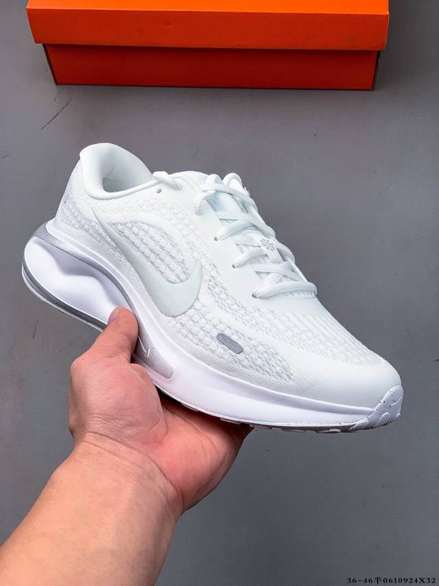 公司级！耐克Nike Journey Run 25新款缓震透气跑步鞋 0610924X32