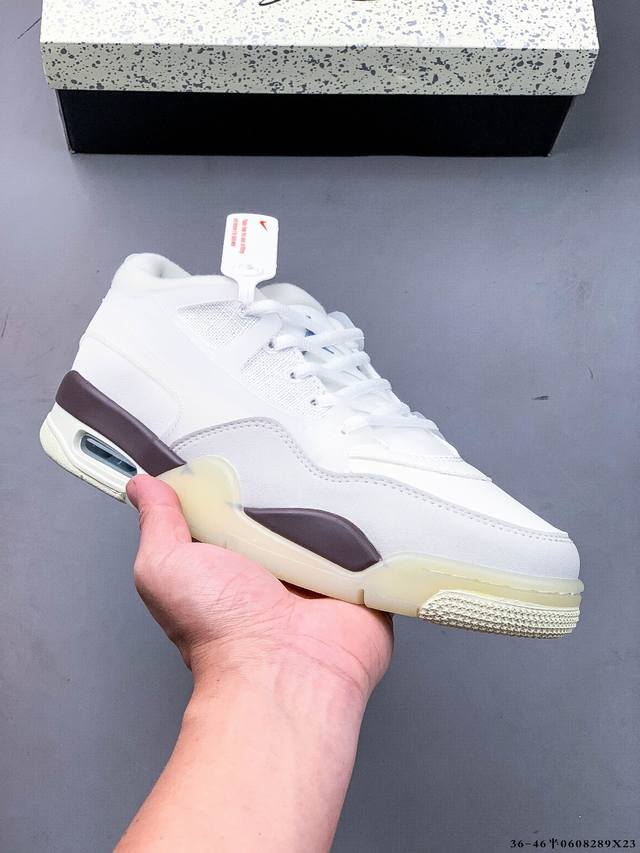 Air Jordan Aj4 Rm 重制版低帮复古篮球鞋 实拍首发 采用了低帮的设计 并保留了众多Aj4的经典元素 鞋身以皮革 麂皮材质拼接打造 Aj4经典的T