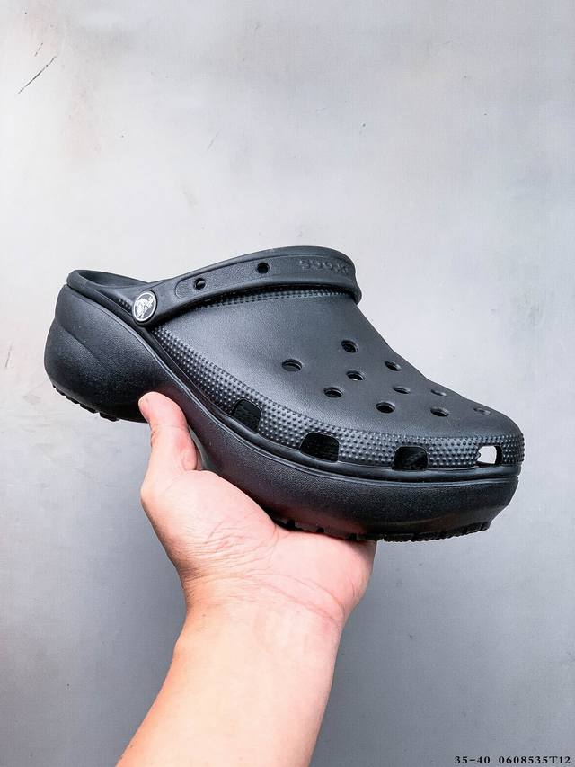 集图 东莞大厂订单 Crocs 卡洛驰 洞洞鞋 明星经典款 大底厚度约2Cm 轻便增高 经典热销系列 经典主推 永不过时 高品质跑量版本 0608535T12