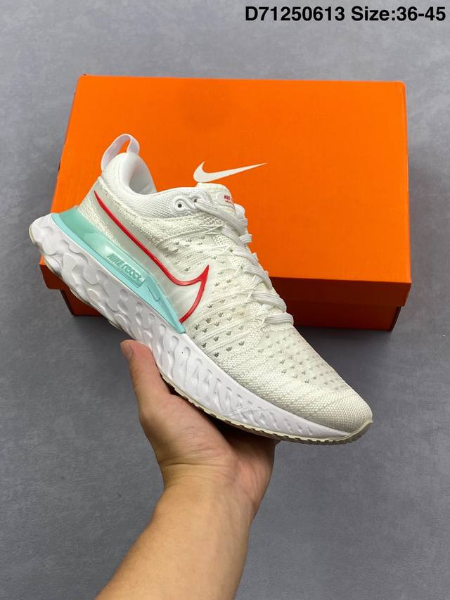 Nike Zoom React Infinity Run Fk 2耐克马拉松机能风格运动鞋 实拍首发 鞋款搭载柔软泡绵 在运动中为你塑就缓震脚感 设计灵感源自日