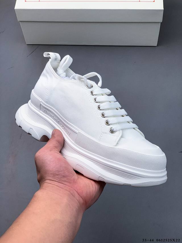 Alexander Mcqueen 亚历山大麦昆 Tread Slick 经典厚底松糕帆布鞋 0612525X22