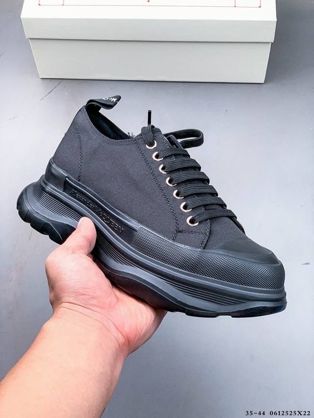 Alexander Mcqueen 亚历山大麦昆 Tread Slick 经典厚底松糕帆布鞋 0612525X22