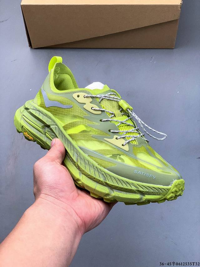 Hoka One One与Satisfy再度联手，推出了全新联名鞋款Hoka X Satisfy Mafate Speed 4 Lite Stsfy。球鞋继承了