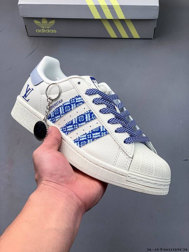 公司级头层！阿迪达斯Adidas Superstar 贝壳头经典百搭休闲板鞋 渠道正品订单 诠释市场最高工艺水平 贝壳头经典小白板鞋 专柜上架同步配色 全鞋进口