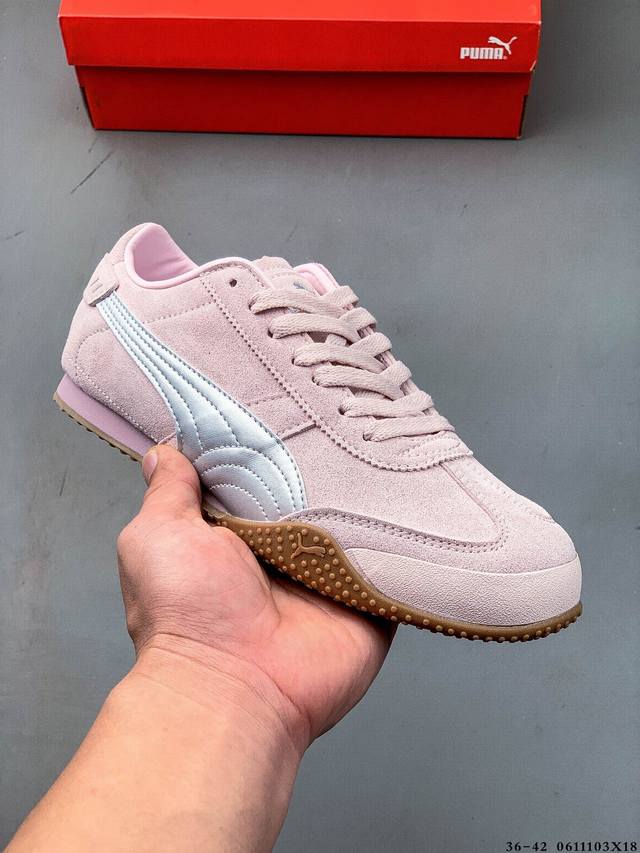 Puma Bella Ut 时尚百搭生活休闲鞋 Bella Ut的每一处细节，都能感受到设计者的匠心独运。整体鞋面选用了高品质的皮革材质，质感满分；延续Form