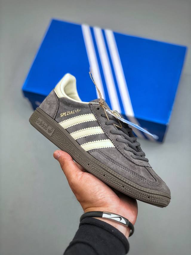 Adidas Handball Spezial 复古休闲板鞋 Ji4486 尺码：36-45 半