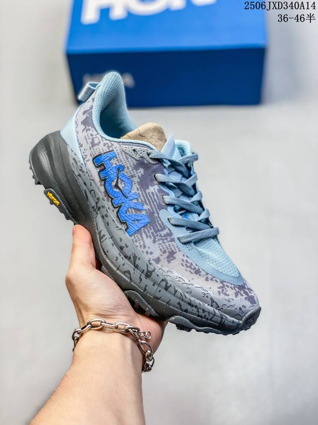 公司级小红书推荐Hoka M Speedgoat 6全新配色 这个品牌来自于新西兰的毛利语，Hoka表示大地，One One表示飞越，连起来就是飞越地平线，On