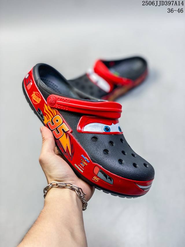 Crocs 卡骆驰 男女鞋原环保材料，全新开发双层超轻95% 注塑 Eva塑料上下层组合模具,5%泡沫塑料发泡缓震物料，明显外增高7.0Cm厘米效果风靡全球的四