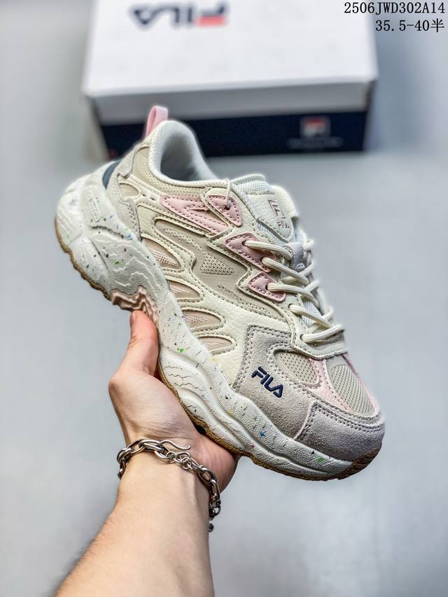 公司级Fila Fusion 斐乐潮牌 时尚潮流休闲运动板鞋 纯原版本 鞋面设计理念源自于历史篮球鞋款Smash 从其复古鞋面提炼元素 结合板鞋鞋底做现代拼接的