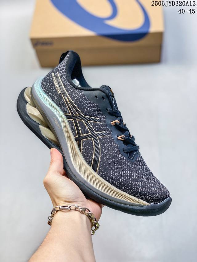 真标带半码！ 新百伦New Balance 1906 复古跑鞋 小红书爆款 Nb1906这双鞋确实是Nb家经典复古款式之一，以全新科技诠释，成功打造1906鞋款