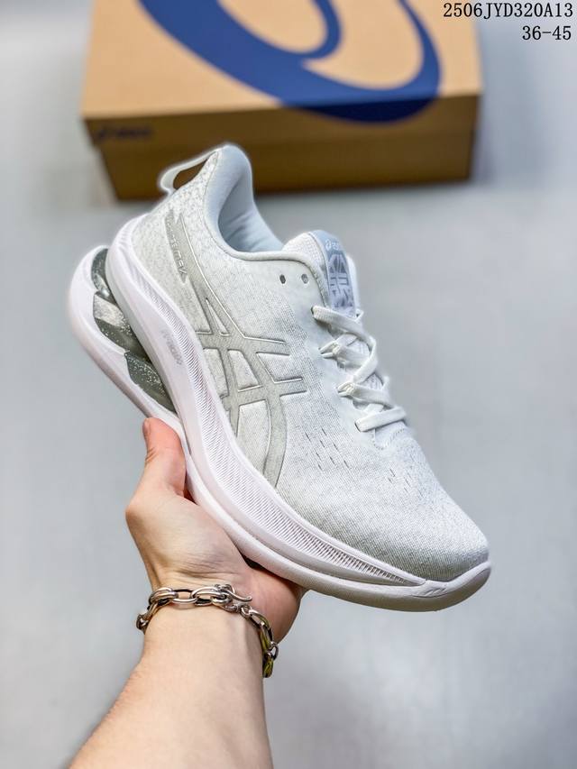 真标带半码！ 新百伦New Balance 1906 复古跑鞋 小红书爆款 Nb1906这双鞋确实是Nb家经典复古款式之一，以全新科技诠释，成功打造1906鞋款