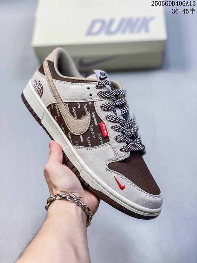 海外爆款限量发售！公司级 Nike Sb Dunk Low“北面Xsupreme联名 弹幕棕勾” 周年高端定制 低帮休闲板鞋 定制鞋盒 大厂纯原品质出货 超高清