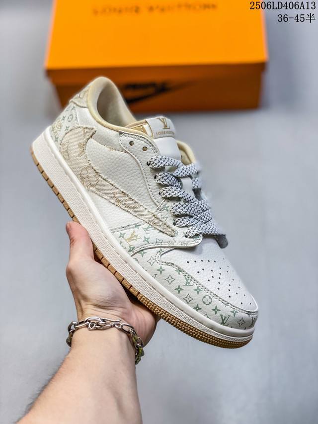 Travis Scott X Fragment Design X Jordan Air Jordan 1 Low Og Sp Lv联名 “浅咖牛仔印花” 多方联