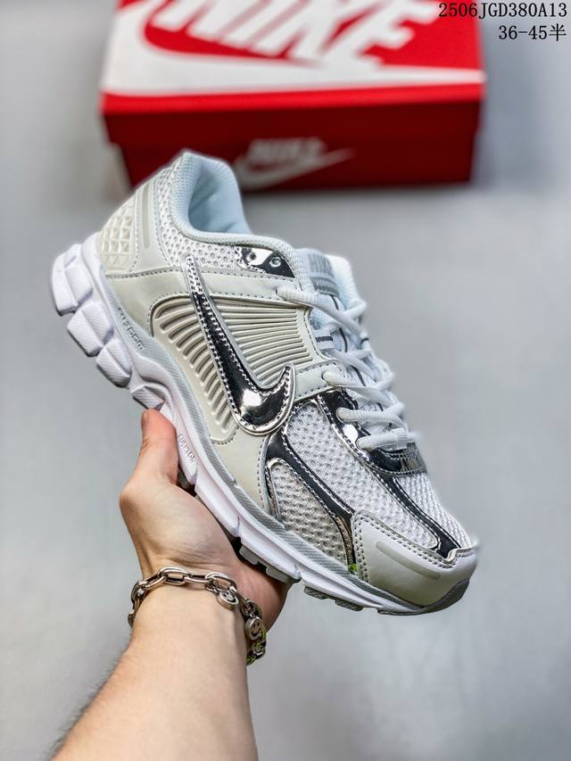 耐克Nike Zoom Vomero 5 马拉松复古跑五代休闲运动慢跑鞋 货号:Bv1358-002 码数:36 36.5 37.5 38 38.5 39 40