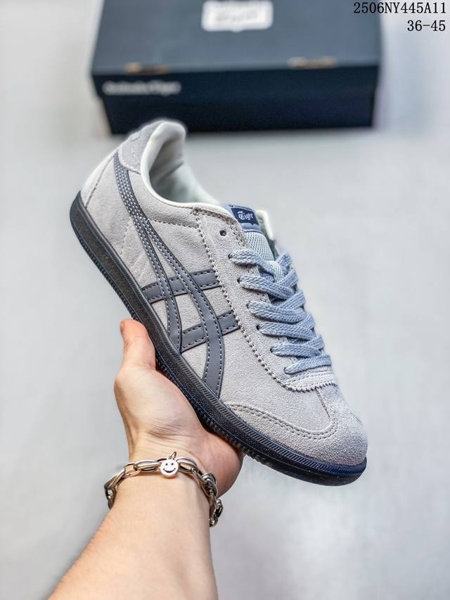 亚瑟士 Onitsuka Tiger Tokuten 复古低帮休闲跑鞋 实拍首发 Tokuten的灵感来源于80年代的室内用鞋 T-Toe前足补强设计 室内鞋的