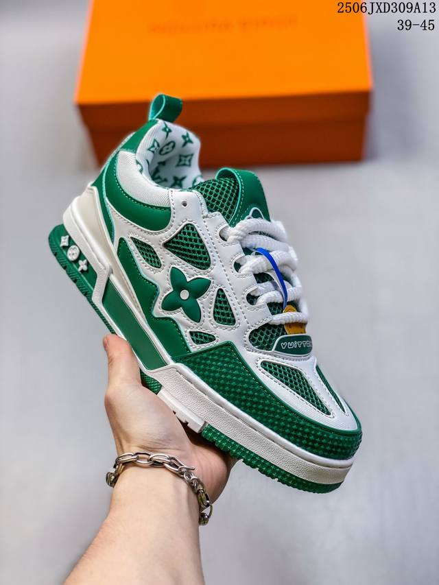 全新Lv路易威登Louis Vuitton Trainer Sneaker Low休闲运动文化百搭板鞋 货号：Dm 9 03517 Size：36-45带半码