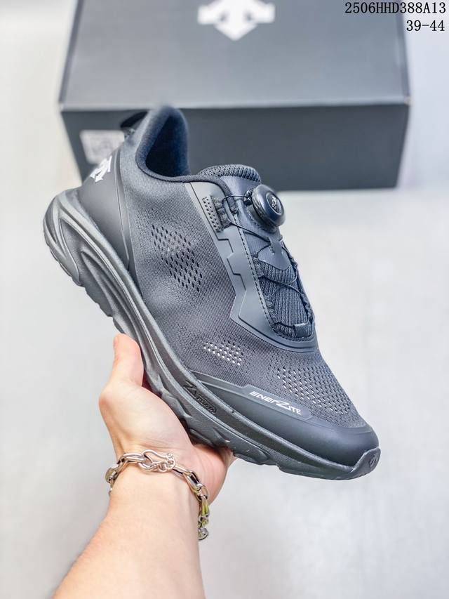 真标带半码 Hoka One One Clifton 10 舒适百搭 低帮 休闲跑步鞋 男款 绿色 尺码：见图 编码：06Hhd388A13