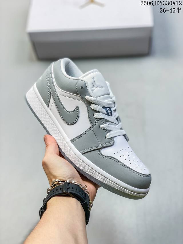 Air Jordan Aj1 Low 低帮 白蓝牛仔 Ih0648-141 终端优势供应 市面中低帮最具代表性版本没有之一 口碑大厂出品 品控大底版型不断改良更