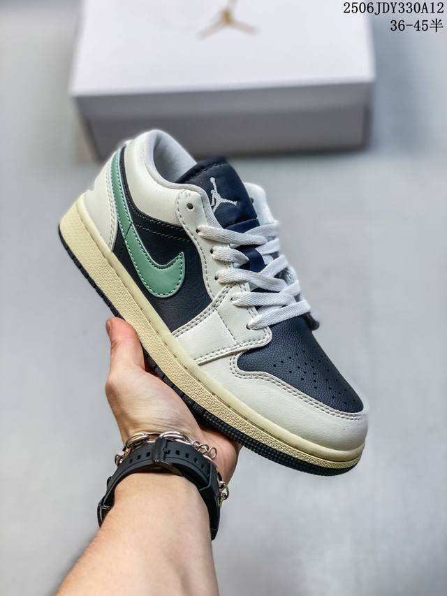 Air Jordan Aj1 Low 低帮 白蓝牛仔 Ih0648-141 终端优势供应 市面中低帮最具代表性版本没有之一 口碑大厂出品 品控大底版型不断改良更