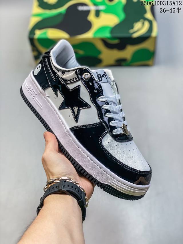 猿人头 A Bathing Ape Sta 漆皮皮革 经典潮流 低帮 时尚板鞋 白蓝 男女同款 尺码：见图 编码：06Jdd315A12