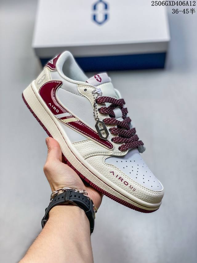 海外爆款限量发售！Travis Scott X Fragment Design X Jordan Air Jordan 1 Low Og Sp “问界联名 金瑞