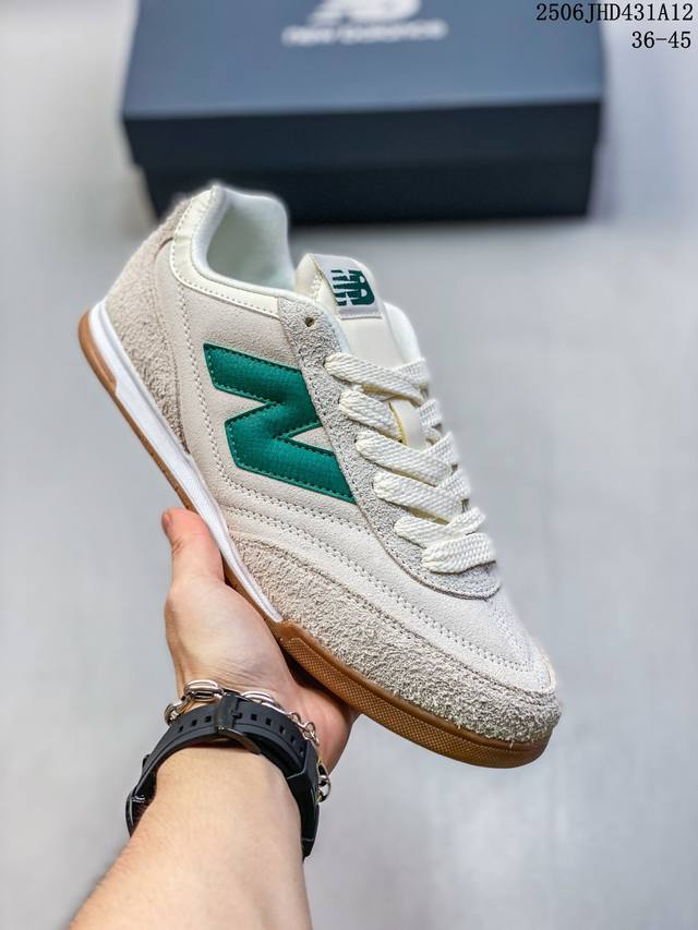 New Balance 42 新百伦 小红书爆款 新款百搭休闲款运动板鞋 透气轻质系带轻便慢跑鞋，New Balance 是世界四大休闲鞋类品牌之一，旗下鞋款具