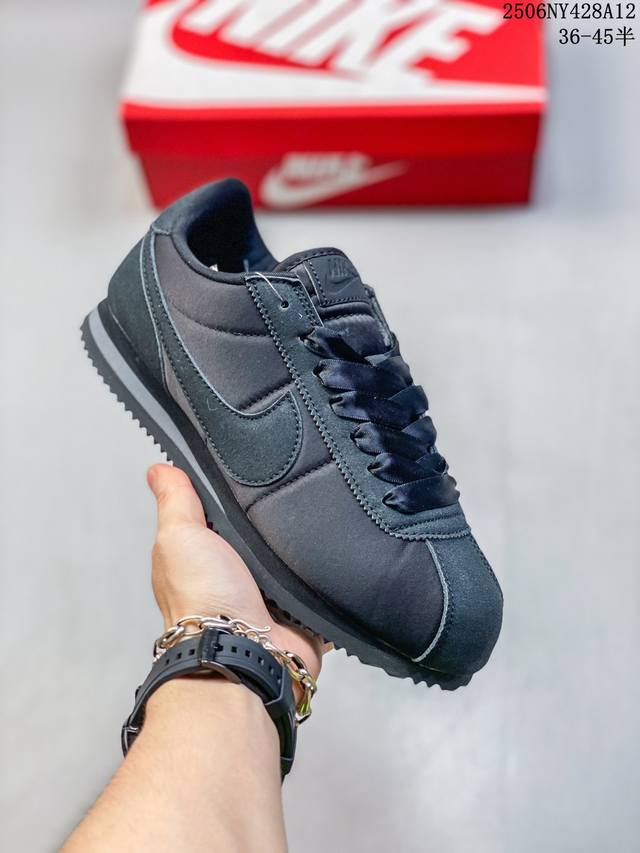 公司级Nike Classic Cortez 耐克经典轻便舒适男子阿甘鞋休闲跑步鞋运动鞋 纯粹而执着的精神 使得Cortez种在了一代人的心里 无论是否喜欢它复