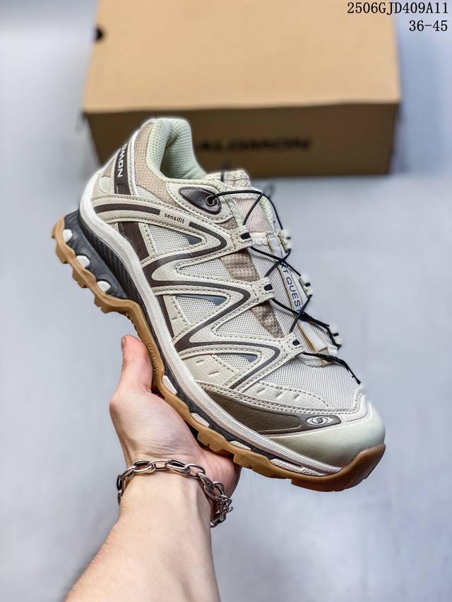 公司级Salomon萨洛蒙 Xt-Quest Adv 探索者系列户外越野跑鞋 鞋面采用Sensifit贴合技术 全方位贴合包裹脚型 鞋跟部鞋底牵引设计 提供强大