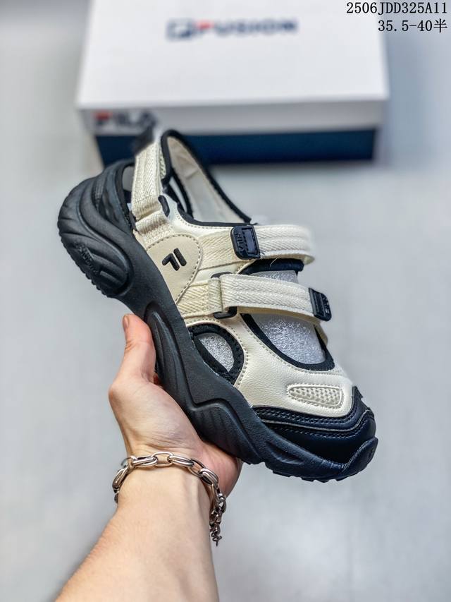 Fila Fusion斐乐潮牌 Conch Sandal 玛丽珍 魔术贴百搭透气溯溪 沙滩凉鞋 F627A0E 尺码：见图 编码：06Jdd325A11