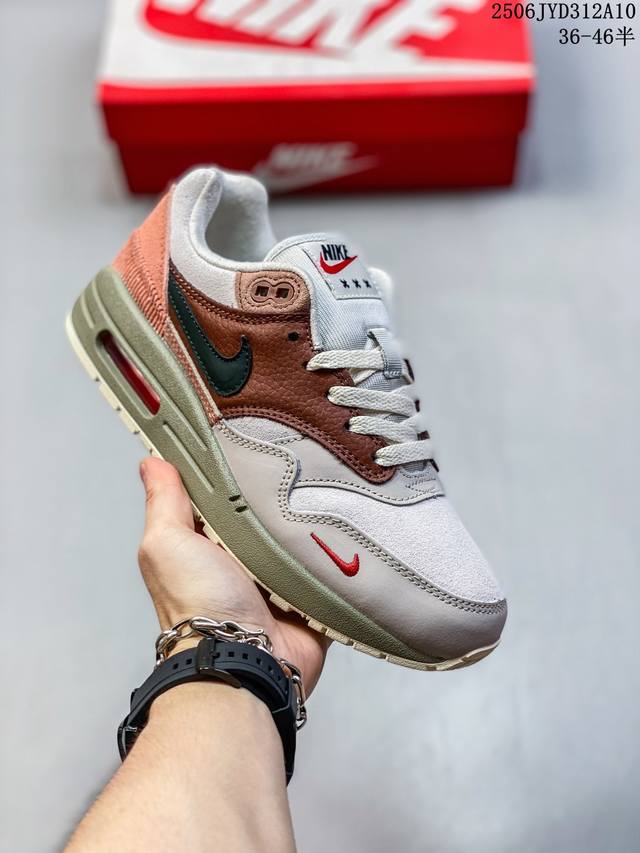 公司级真标带半码！ 耐克 Nike Air Max 1 初代复古气垫慢跑鞋 由Tinker Hatfeld和Mark Parker在1987年设计 灵感来自于巴