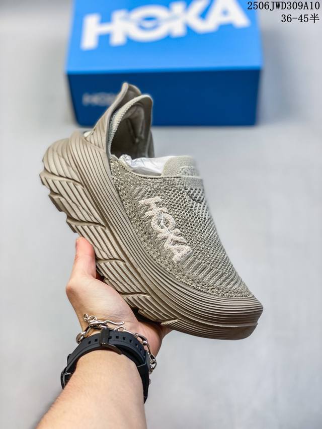 Hoka 霍卡 男女鞋真标半码制，升级原楦原纸版开发版型，采用飞织袜式极简针织科技鞋面材质，内嵌加厚Pu减震鞋垫，外置轻量橡胶化高弹Eva缓震大底极佳舒适穿搭利