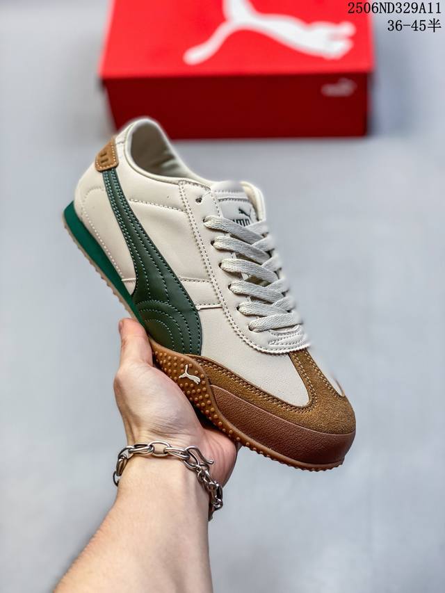 Puma 彪马 男女鞋真标半码制，原楦开发版型，采用软质荔枝纹纤维革组合翻毛皮饰片鞋面材质，内嵌加厚Oftfoam+ 鞋垫，外置环保切片组合防滑橡胶外底乘胜追击