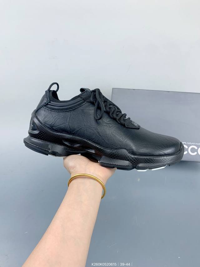 Ecco爱步 欧美奢品 采用Ecco家族工艺 完美抓地力 脚感舒适 耐磨防滑 轻便运动休闲鞋 Size：如图 编码：K K0520615