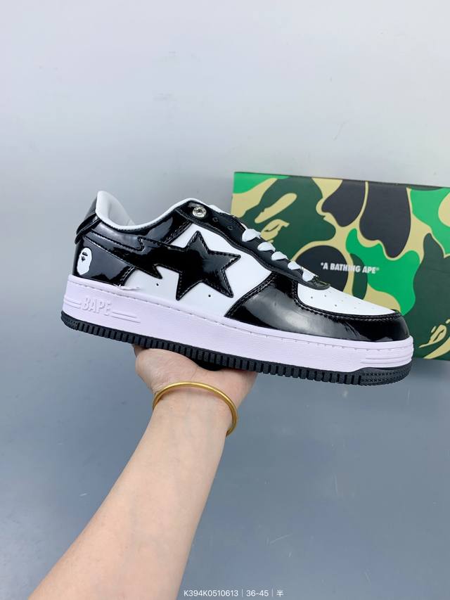 Bathing Ape Sta 经典潮流 时尚板鞋 男女同款 Bape Sta 是 Bape 旗下的一款运动鞋系列。Bape Sta 于 2002 年推出，该鞋