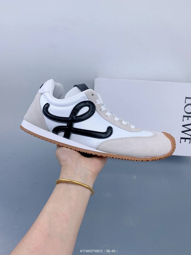 罗意威 Loewe Ballet Runner 2.0 Sneakers 芭蕾舞2.0系列阿甘复古风德训薄底百搭休闲运动鞋 Size：如图 编码：K174K07