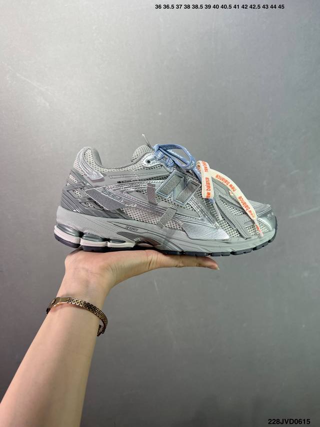 公司级New Balance M1906系列复古单品宝藏老爹鞋款 公司级版本复古元素叠加 质感超级棒 楦版型材料细节做工精细 作为Nb最经典的档案鞋型之一 与