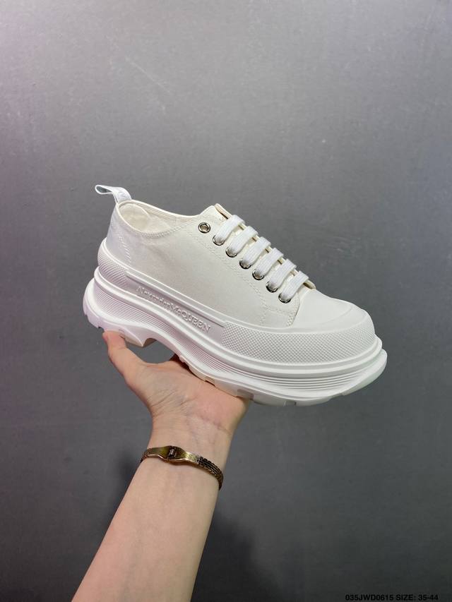 公司级意大利高奢品牌Alexander Mcqueen亚历山大 麦昆 Sole Leather Sneakers低帮时装厚底休闲运动小白鞋 货号:462214