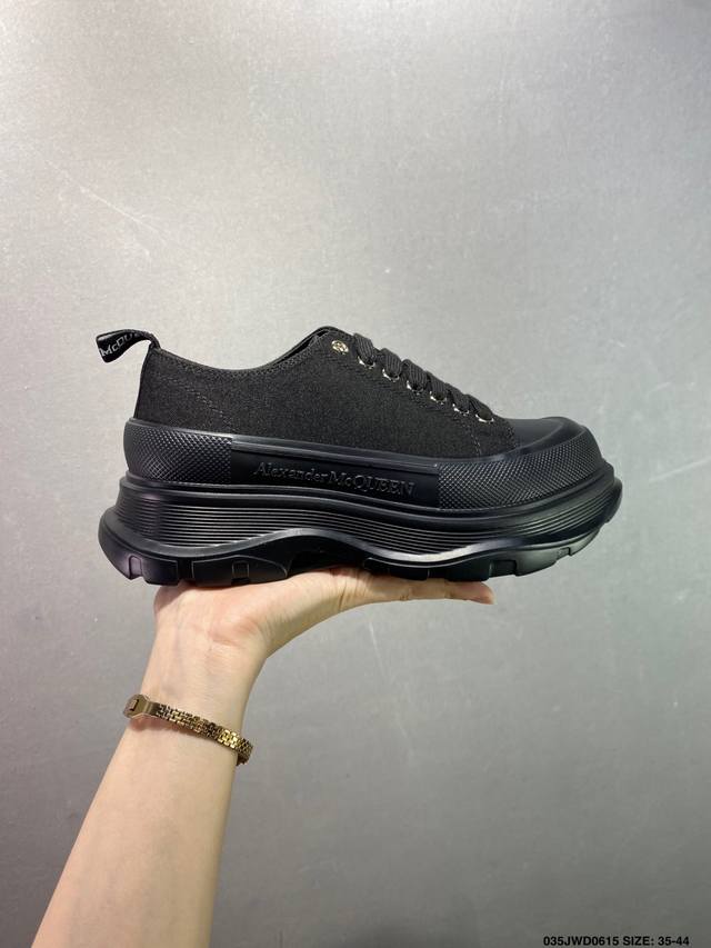 公司级意大利高奢品牌Alexander Mcqueen亚历山大 麦昆 Sole Leather Sneakers低帮时装厚底休闲运动小白鞋 货号:462214