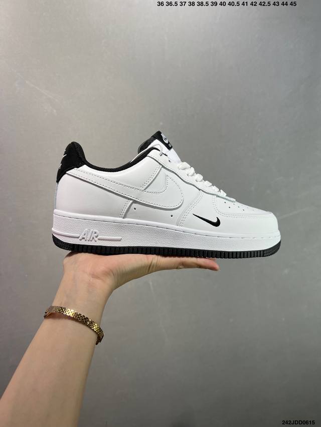 Nike Air Force 1 ‘07 白黑底 原楦头原纸板 纯正空军版型专注外贸渠道 全掌内置蜂窝气垫 #原盒配件 原厂中底钢印、拉帮完美 货号：Cv172