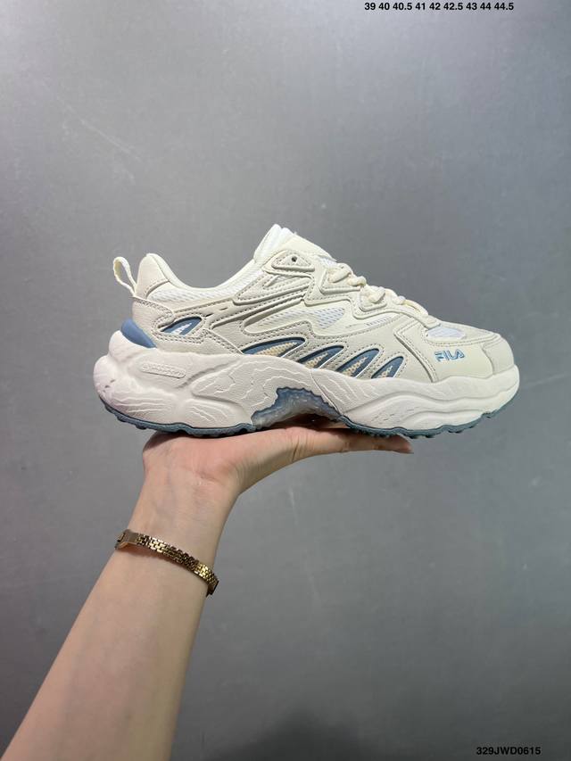 公司级Fila Fusion 斐乐潮牌 时尚潮流休闲运动板鞋 纯原版本 鞋面设计理念源自于历史篮球鞋款Smash 从其复古鞋面提炼元素 结合板鞋鞋底做现代拼接的