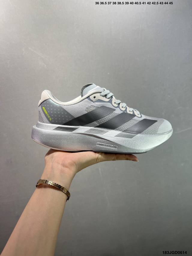 Ad Adizero Evo Sl 马拉松竞速专业跑鞋 Jr3419 Celermesh针织网面非常轻薄 纤维间的缝隙很大 可以保证跑步时的透气、排汗效果 鞋舌