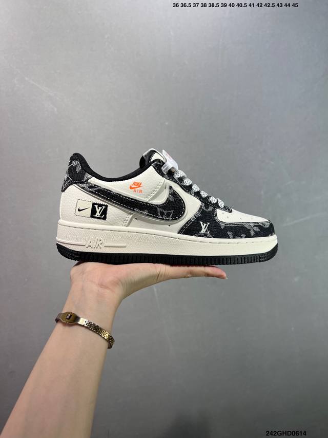 公司级Nike Air Force1 07 Low 定制空军 #原楦头原纸板 打造纯正空军版型 #专注外贸渠道 全掌内置蜂窝气垫 #原盒配件 原厂中底钢印、拉帮