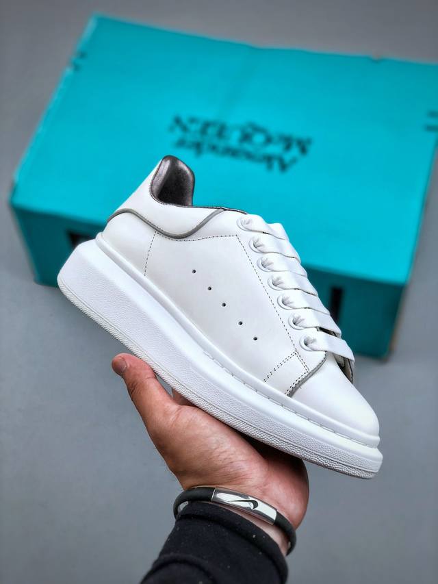 6.18重磅福利 原价 毒盒麦昆 海外指定版本 独家毒平台礼盒包装 Alexander Mcqueen 亚历山大麦昆 松糕鞋厚底增高小白鞋 进口丝绸亚光原版正品